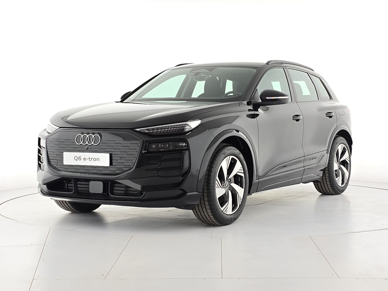 Audi Q6 e-tron performance business advanced 326cv