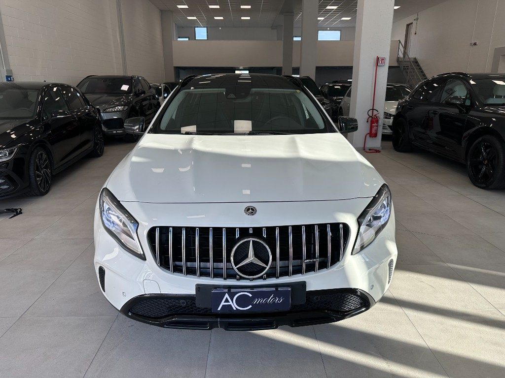 MERCEDES-BENZ GLA 220 d Automatic Sport