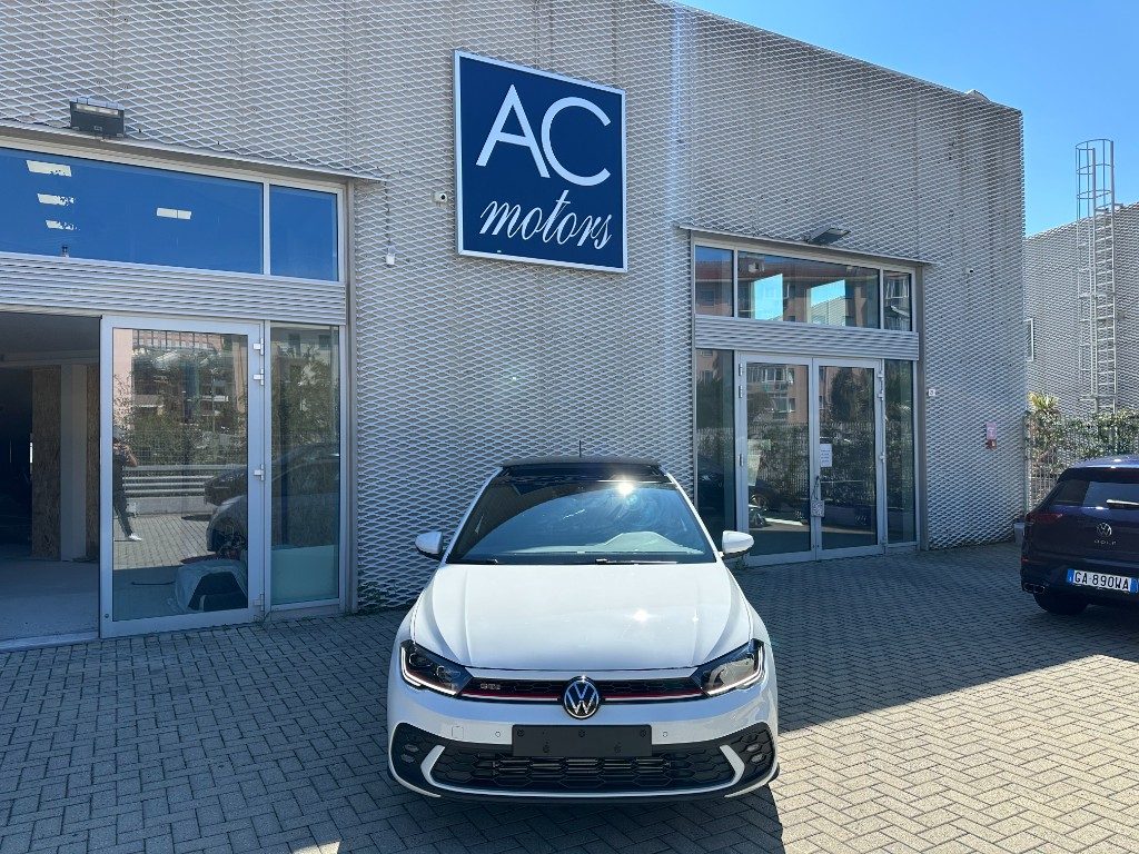 VOLKSWAGEN Polo GTI 2.0 TSI DSG GTI