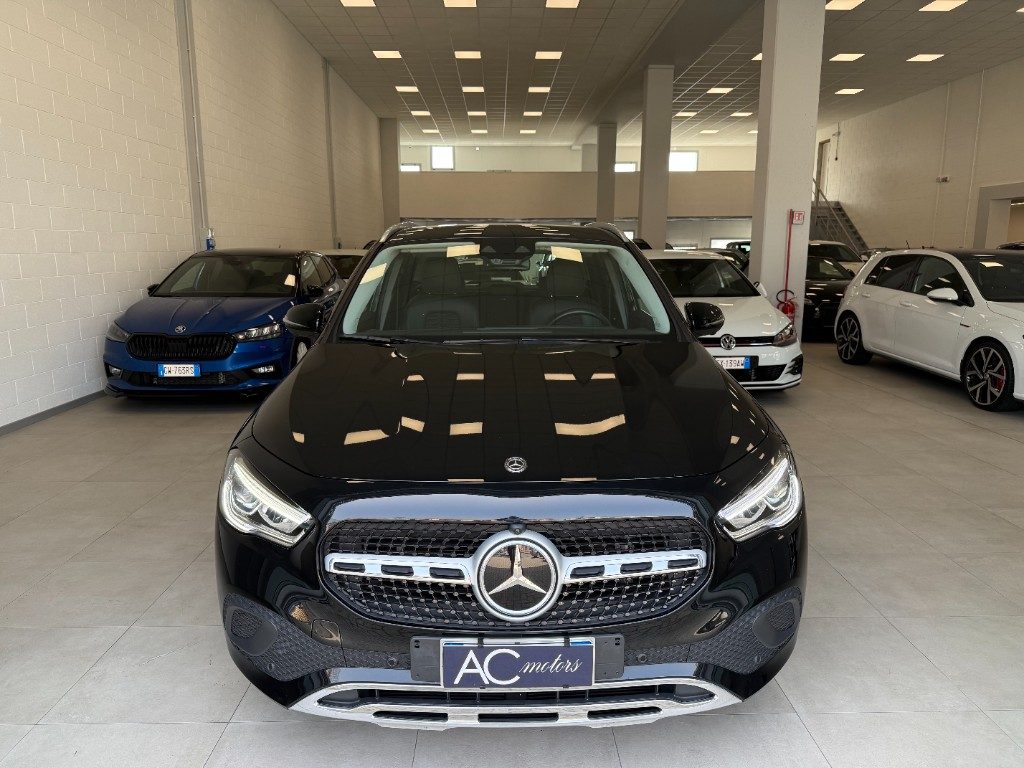 MERCEDES-BENZ GLA 200 d Automatic 4Matic