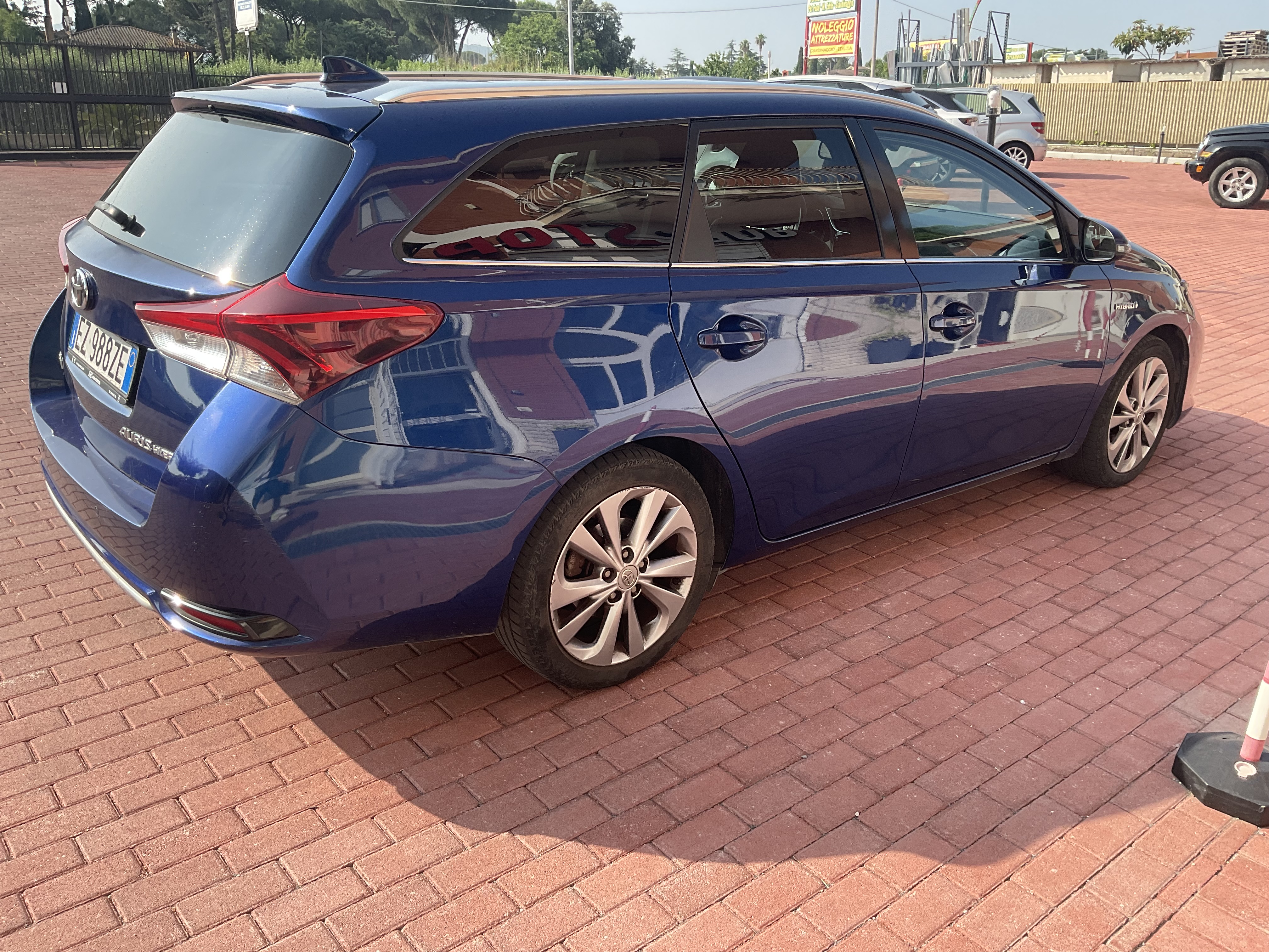 Toyota Corolla 1.8 hybrid aut.