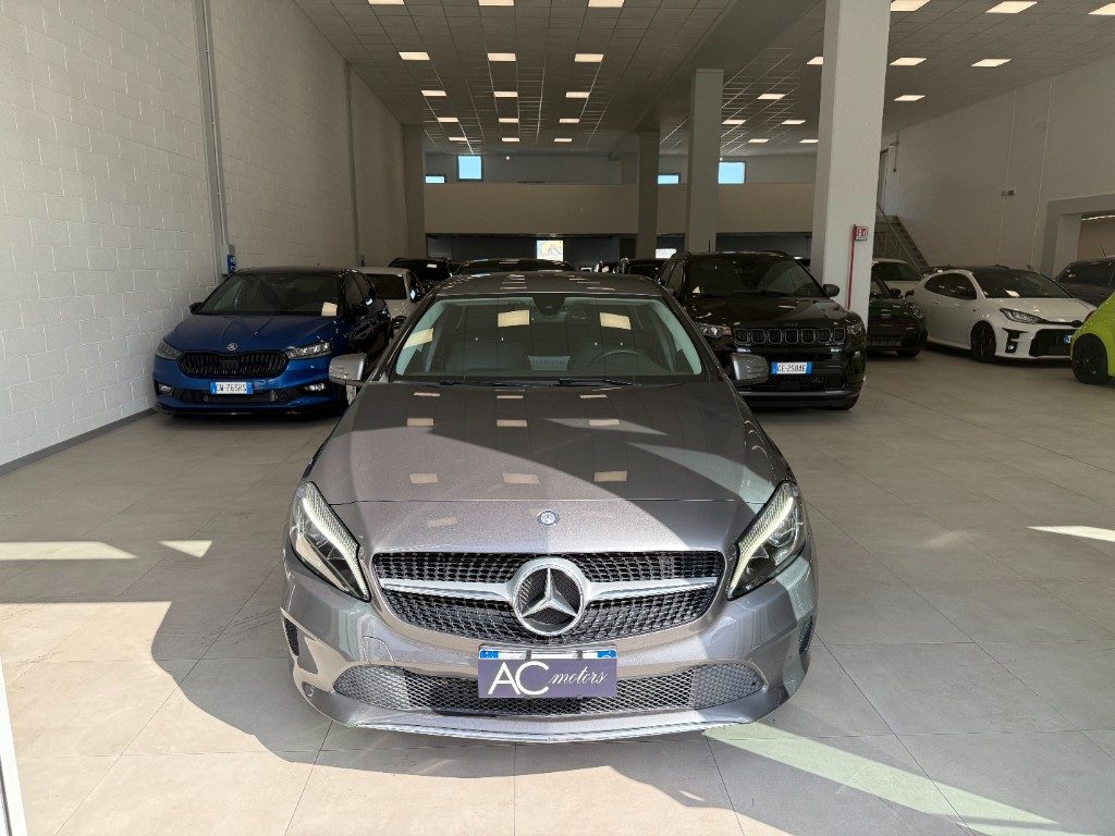 MERCEDES-BENZ A 180 d Sport