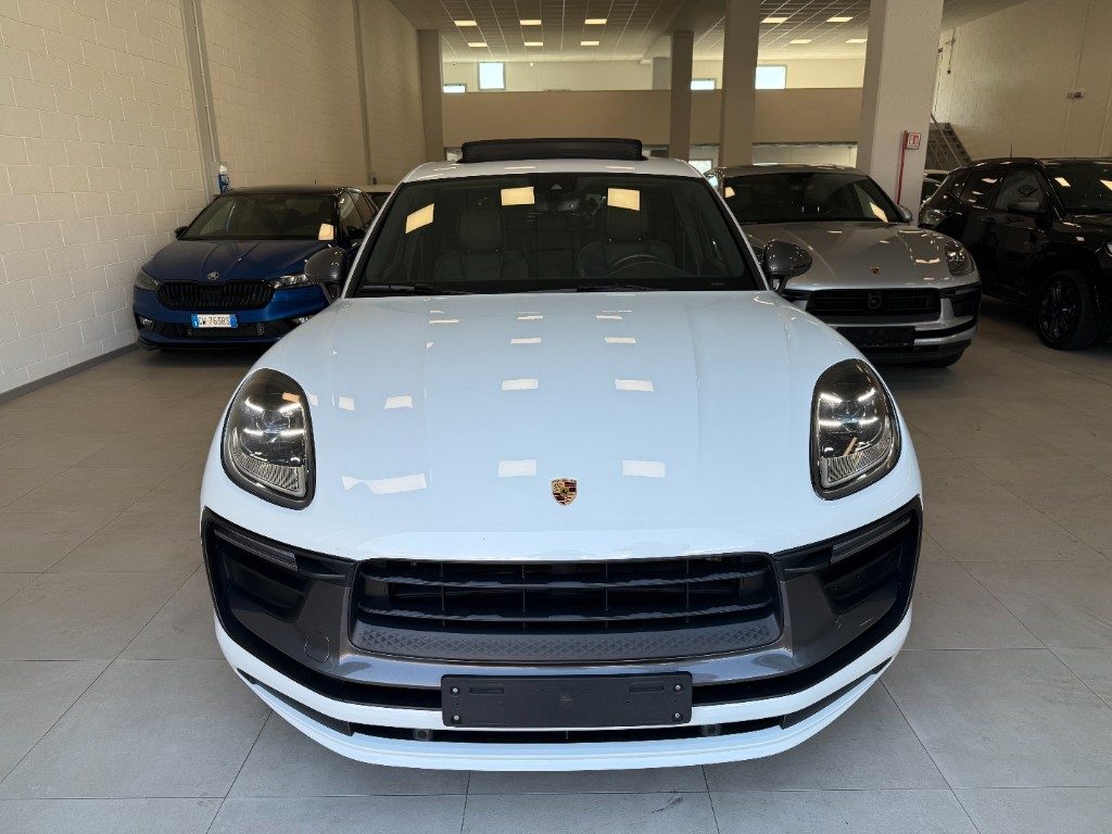 PORSCHE Macan 2.0 T