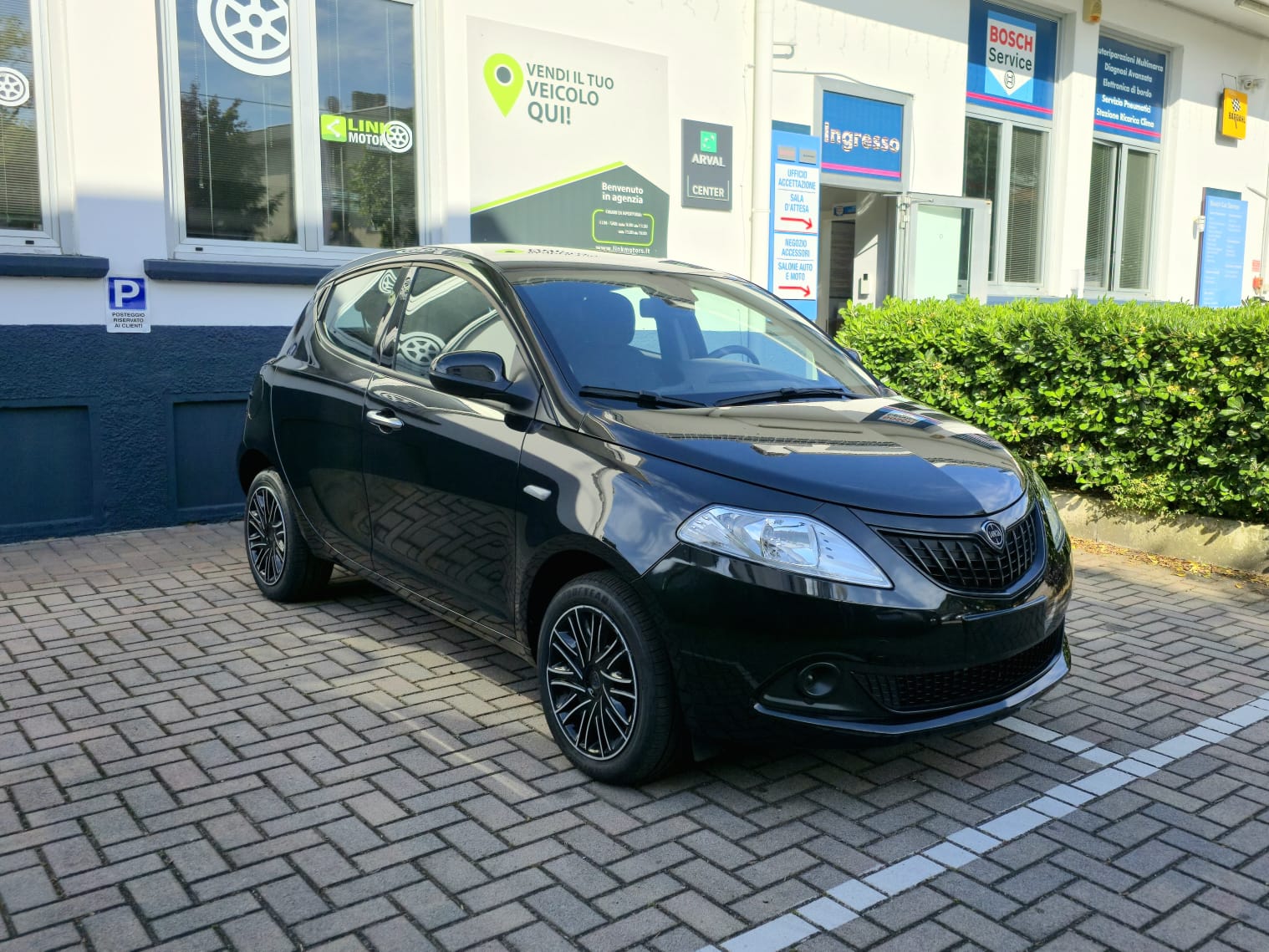 LANCIA Ypsilon 1.0 Hybrid Gold