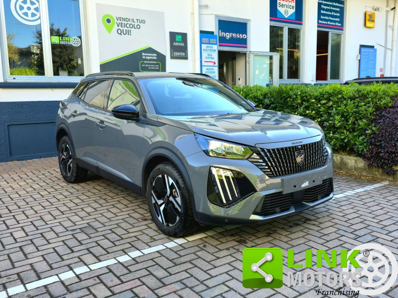 PEUGEOT 2008 1.2  100 cv Allure